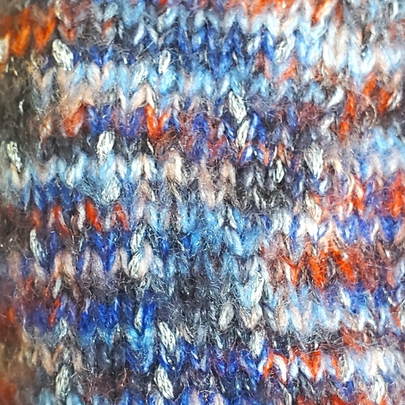 Cute and cozy toque-glove set - Picture 4 of 7